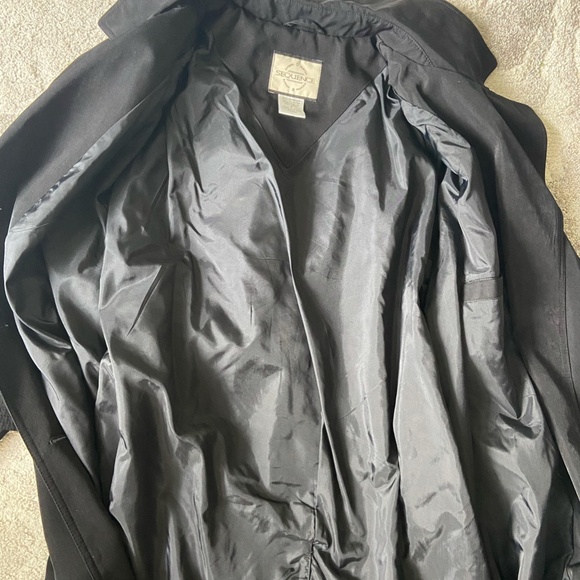 Elegant Black Trench Coat - Picture 10 of 15